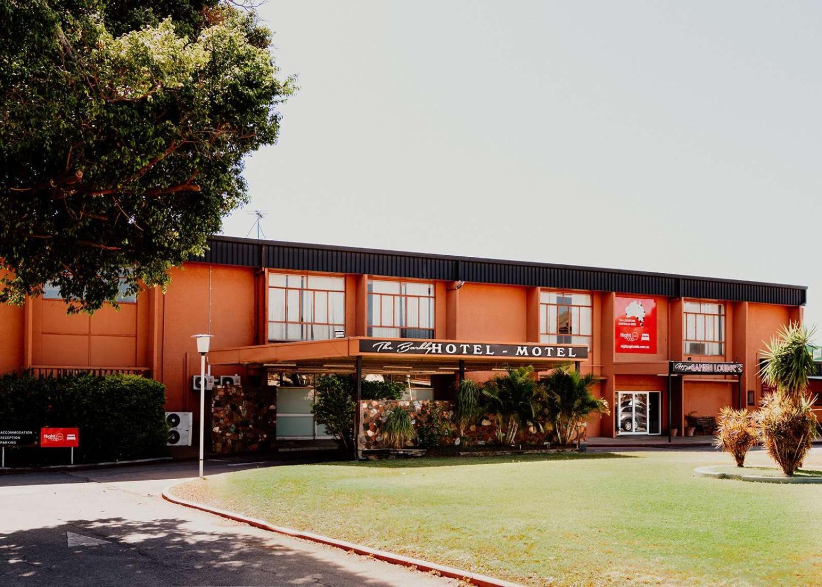 Nightcap At Barkly Hotel Mount Isa Exterior foto